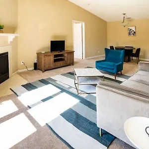 Viagem - - Comfy 2br W/gym+parking Apartment Charlotte